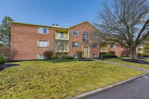 3 Highland Meadows Dr #8, Highland Heights, KY 41076