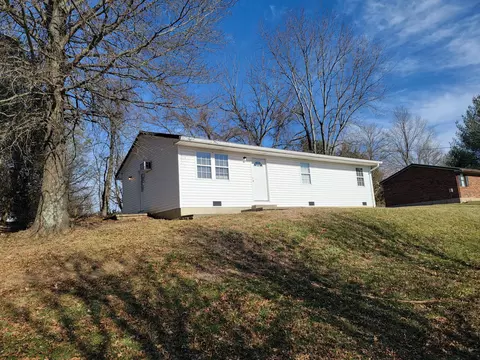1870 Tapering Pointe Rd, Warsaw, KY 41095