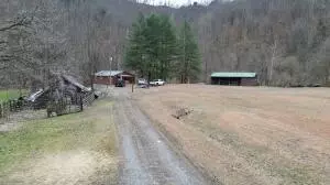 1439 Wolf Creek Rd, Pilgrim, KY 41250