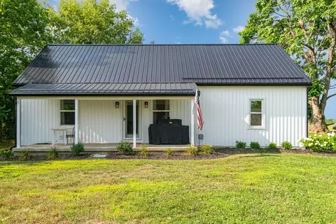 230 Cason Ln, Dry Ridge, KY 41035