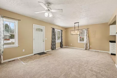 518 Pendleton St, Falmouth, KY 41040