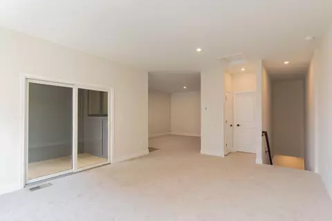 Living - 128 W 4th St, Covington, KY 41011 photo 8 of 11