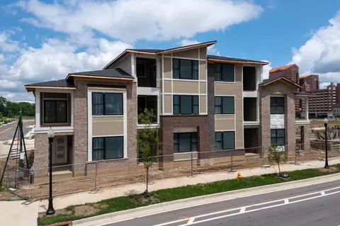 128 W 4th St, Covington, KY 41011