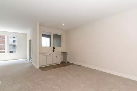 Living - 128 W 4th St, Covington, KY 41011 photo 11 of 11