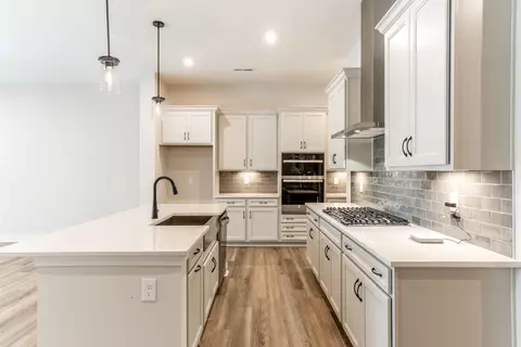 Kitchen - 128 W 4th St, Covington, KY 41011 photo 4 of 4