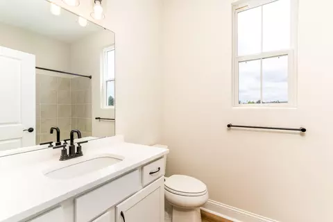 Bath - 2175 Esplanade St, Union, KY 41091 photo 4 of 6