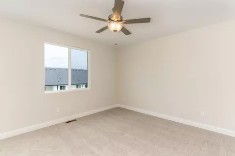 Bedroom - 2175 Esplanade St, Union, KY 41091 photo 1 of 6