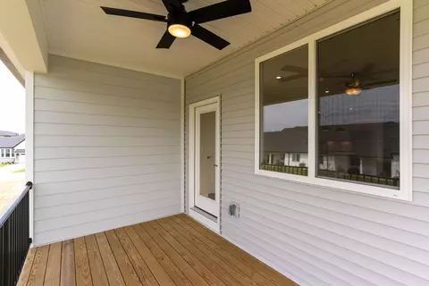 Exterior - 2175 Esplanade St, Union, KY 41091 photo 5 of 7
