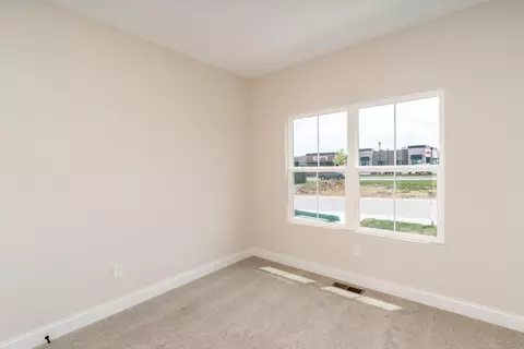 Bedroom - 2175 Esplanade St, Union, KY 41091 photo 3 of 6