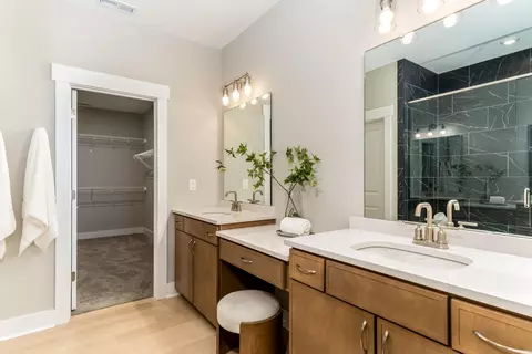 Bath - 126 W 4th St, Covington, KY 41011 photo 1 of 5