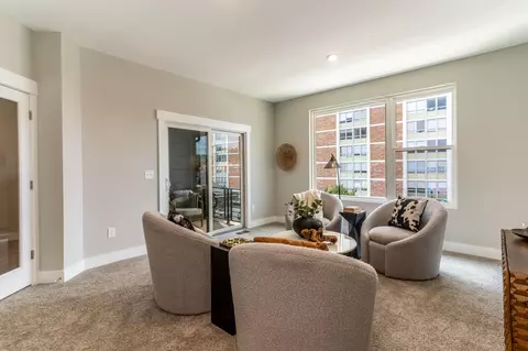 Living - 126 W 4th St, Covington, KY 41011 photo 6 of 6