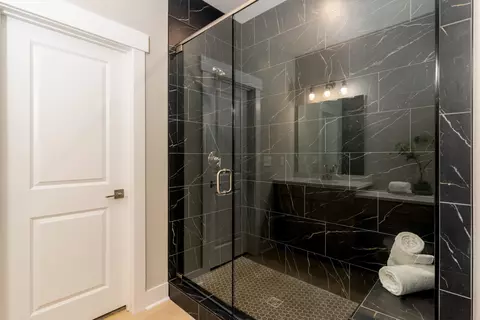 Bath - 126 W 4th St, Covington, KY 41011 photo 2 of 5