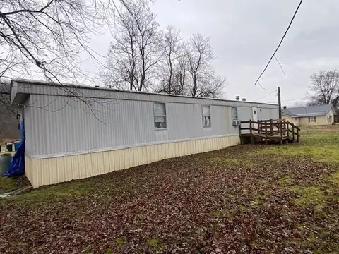 106 Adams St, Falmouth, KY 41040