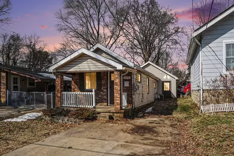 420 Buckner St, Elsmere, KY 41018