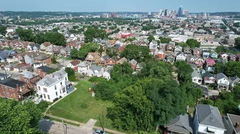 42 17th St, Newport, KY 41071