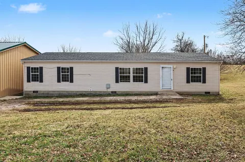 39 Greenwood Portland Rd, Demossville, KY 41033