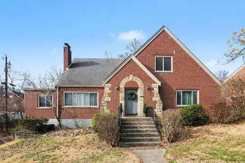 101 Christine Ct, Fort Wright, KY 41011