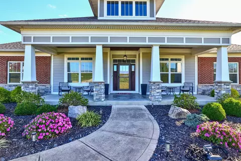 1525 Grapevine Rdg, Walton, KY 41094