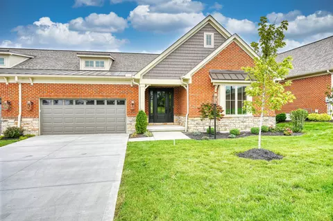 820 Fairbanks Ln, Southgate, KY 41071