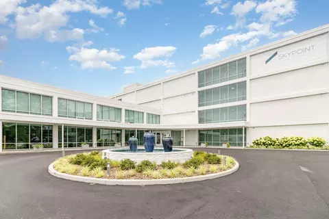 120 Main St #307, Newport, KY 41071