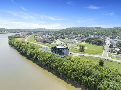 745 Manhattan Blvd #203, Dayton, KY 41074