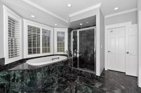 Bath - 11213 E Bend Rd, Union, KY 41091 photo 3 of 5