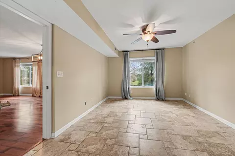 Living - 875 Slate Vw, Cold Spring, KY 41076 photo 3 of 3