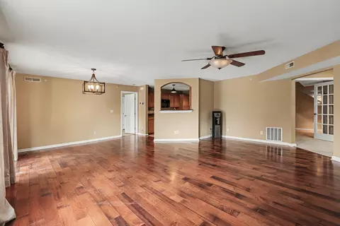 Living - 875 Slate Vw, Cold Spring, KY 41076 photo 2 of 3