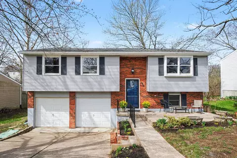 3060 Featherstone Dr, Burlington, KY 41005