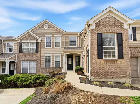 562 Rivers Breeze Dr, Ludlow, KY 41016