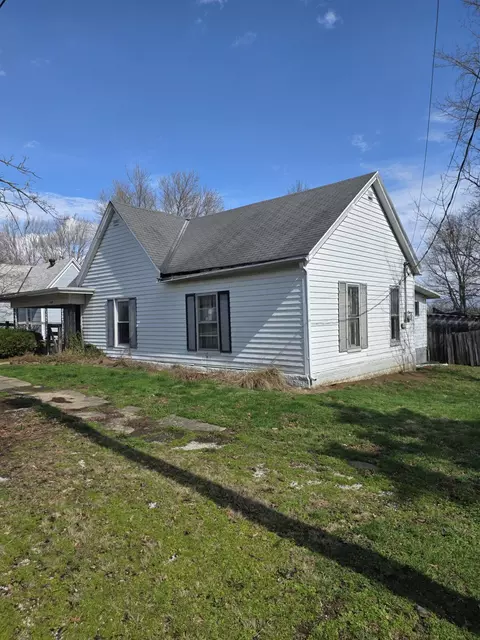 235 Garrett Ave, Brooksville, KY 41004
