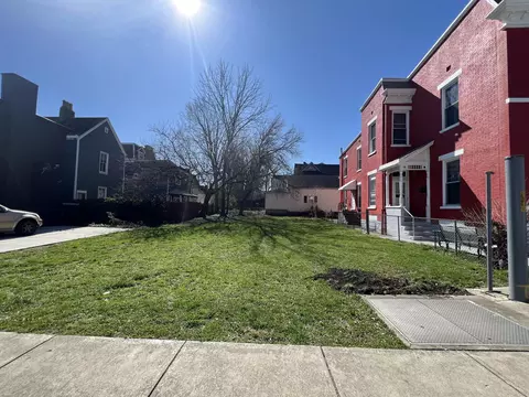 25 E 20th St, Covington, KY 41014