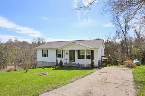 16 Blanche Ave, Williamstown, KY 41097