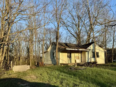 9833 Kentucky 467, Williamstown, KY 41097