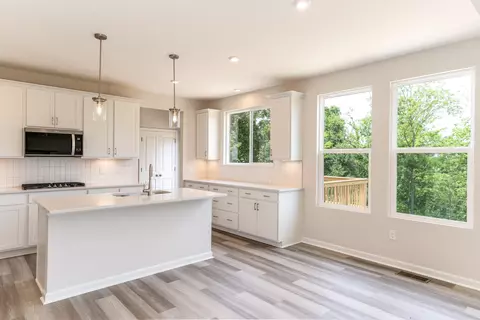Kitchen - 4096 Cardiff St, Union, KY 41091 photo 2 of 5