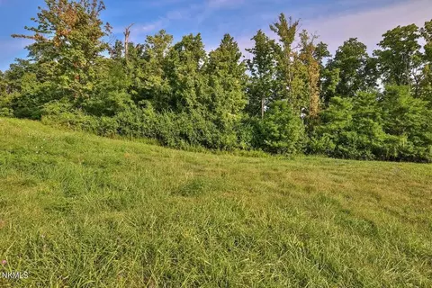 2421 Felice Dr, Crescent Springs, KY 41017