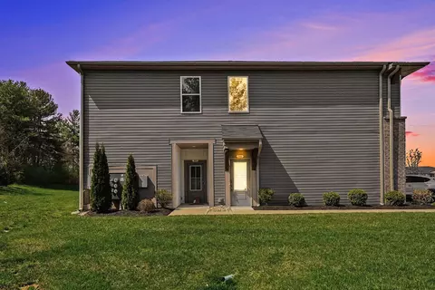 Exterior - 1305 Rubyhill Ln, Florence, KY 41042 photo 2 of 13