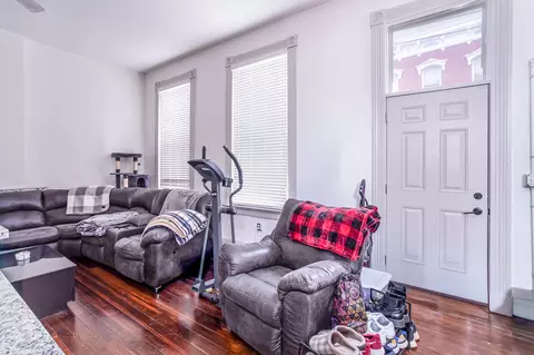 Entry Way - 1039 Lee St, Covington, KY 41011 photo 2 of 3