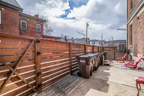 Exterior - 1039 Lee St, Covington, KY 41011 photo 3 of 3