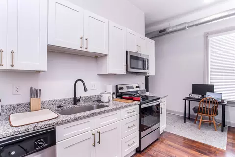Kitchen - 1039 Lee St, Covington, KY 41011 photo 5 of 6