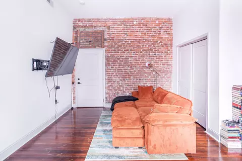 Living - 1039 Lee St, Covington, KY 41011 photo 1 of 2
