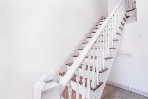 Entry Way - 1039 Lee St, Covington, KY 41011 photo 1 of 3