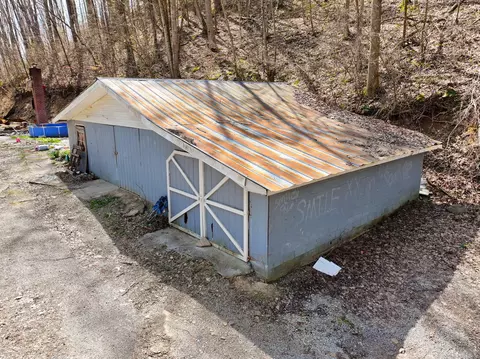 1197 Beans Fork Rd, Middlesboro, KY 40965 photo 27