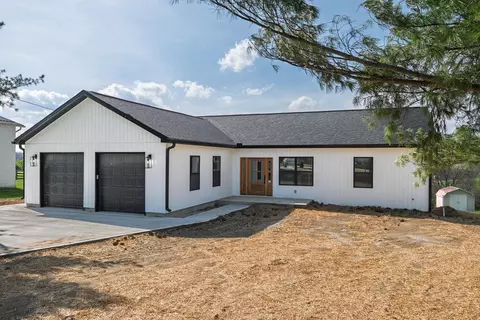 519 Humes Ridge Rd, Williamstown, KY 41097