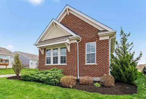 Exterior - 2220 Amici Dr, Covington, KY 41017 photo 2 of 4