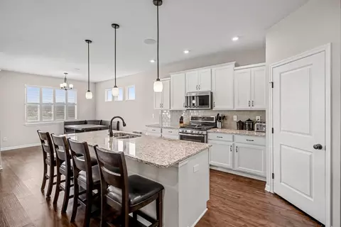 Kitchen - 2220 Amici Dr, Covington, KY 41017 photo 3 of 3