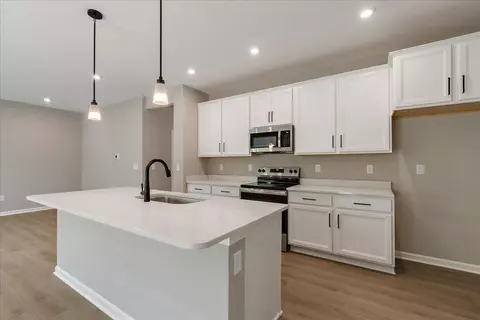 Kitchen - 3056 Belleglade Dr, Covington, KY 41015 photo 3 of 4