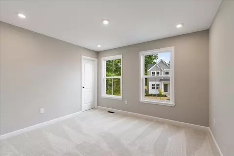 Bedroom - 3056 Belleglade Dr, Covington, KY 41015 photo 6 of 6