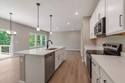 Kitchen - 3056 Belleglade Dr, Covington, KY 41015 photo 4 of 4