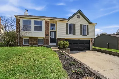 723 Mill Valley Dr, Taylor Mill, KY 41015